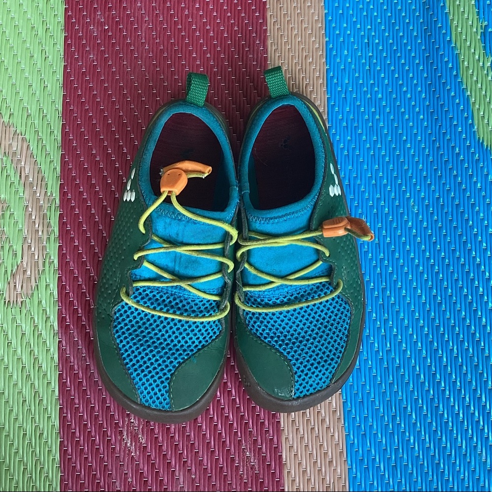 Kids Vivobarefoot primus size 11 (EU 28)